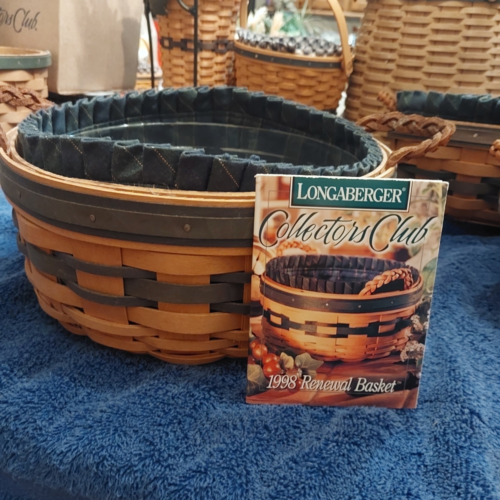Longaberger Basket with Dark Green Liner